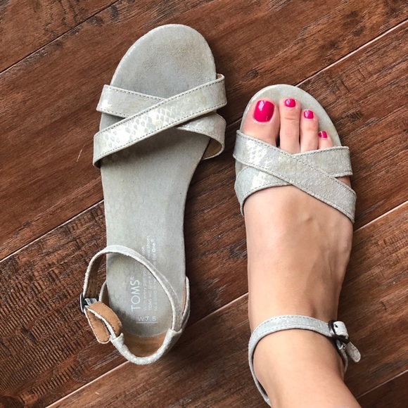 toms correa sandal